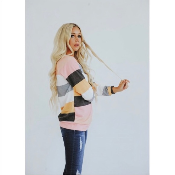 HP x 2 🎉 Last One • Women’s Oversized Striped Top - Picture 3 of 4